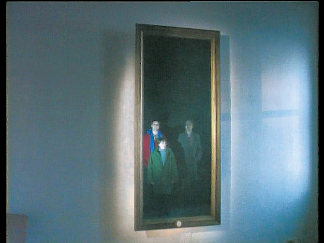 electronic mirror christian moeller
